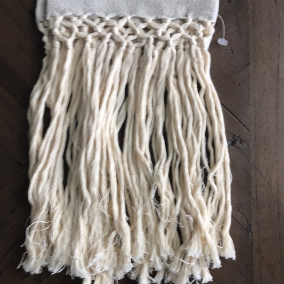 Sferra Bros. Gray Fringed Guest Towel - Picture 7 of 8